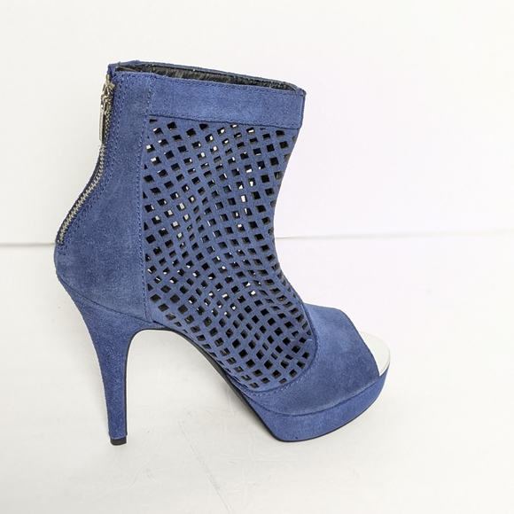 Colin Stuart suede heels - Picture 3 of 16